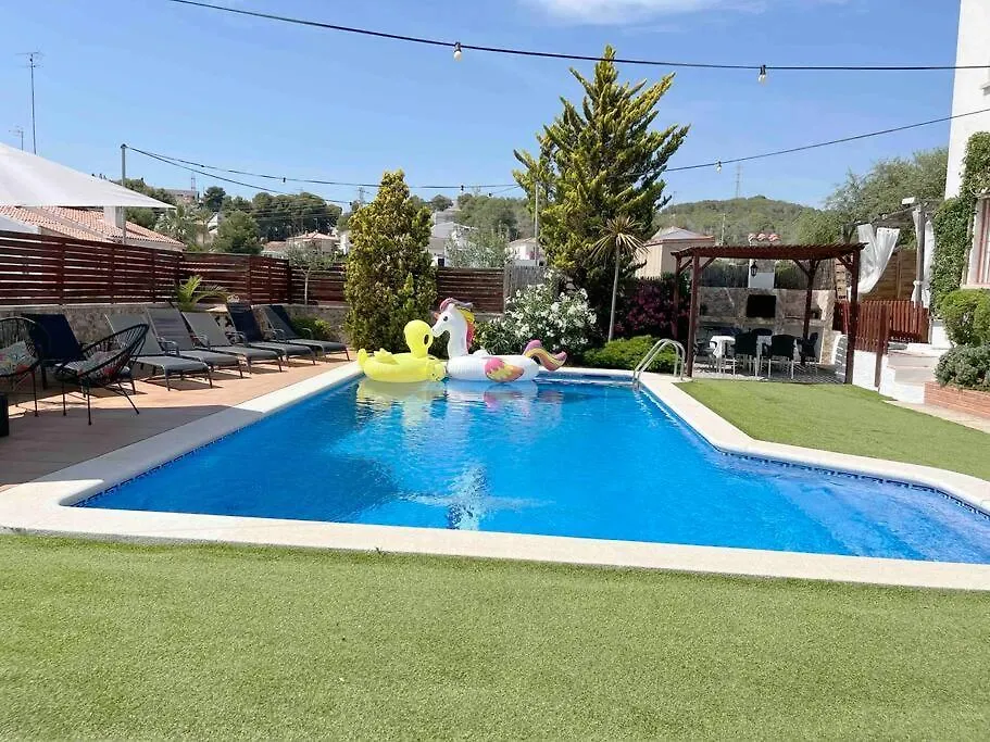 Oasis Villa , Private Pool And Golden Beaches contacts